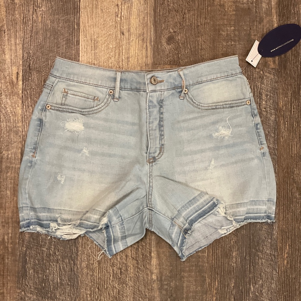 Scoop Retro Distressed High Rise Boy Short, NWT, 3.5” inseam, size 6